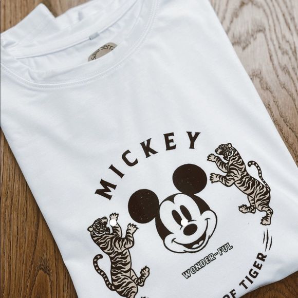 White mickey tshirt  - Picture 4 of 5